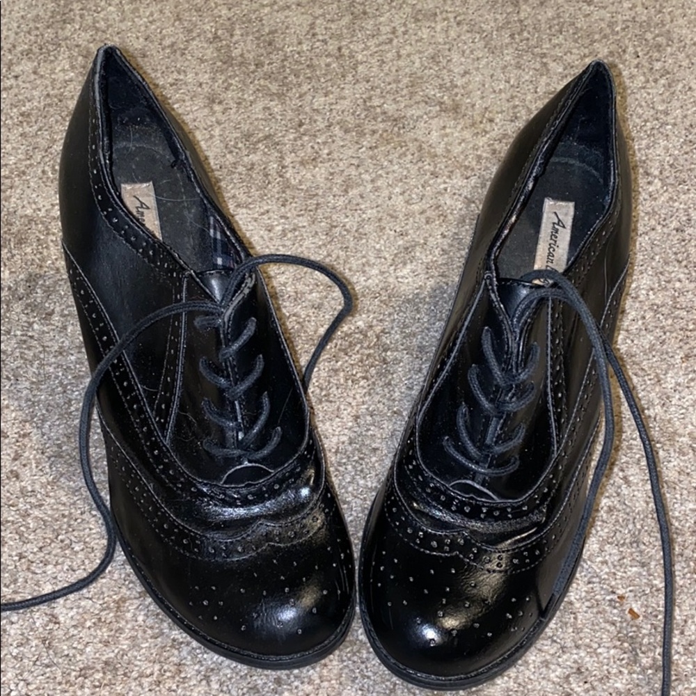 Old fashion style heels